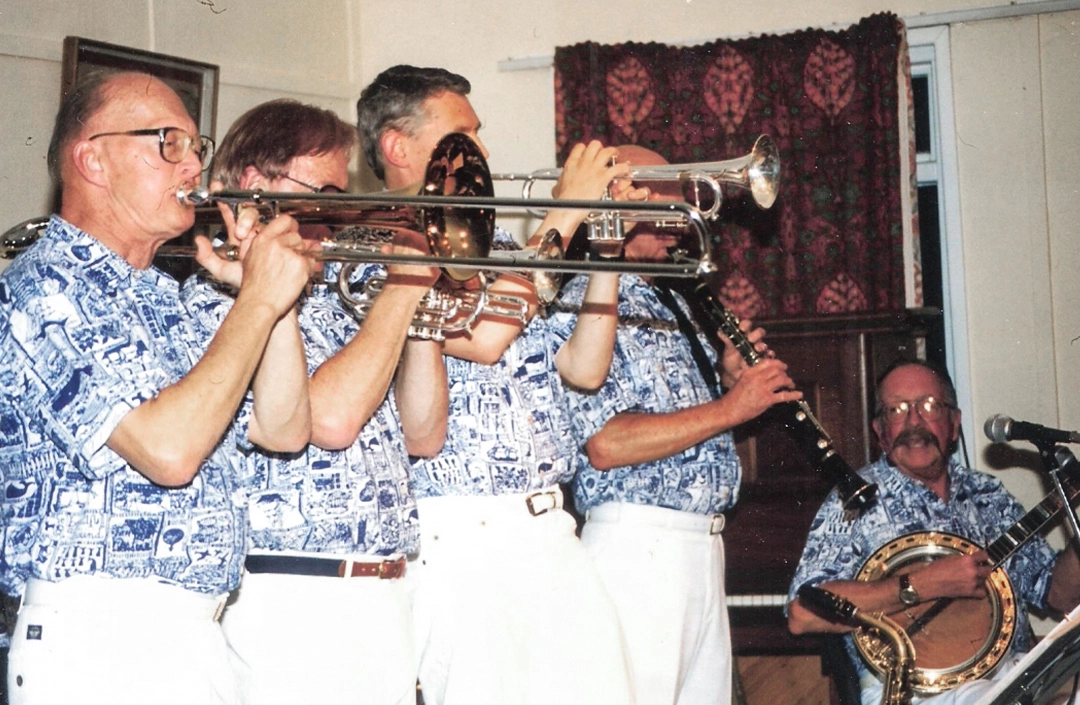 17_South_Frisco_Jazz_Band_(California)_1997